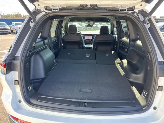 new 2025 Jeep Grand Cherokee car, priced at $46,700