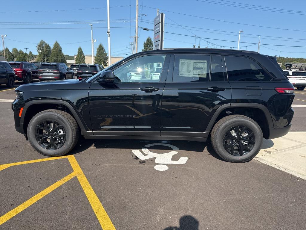 new 2025 Jeep Grand Cherokee car, priced at $45,730