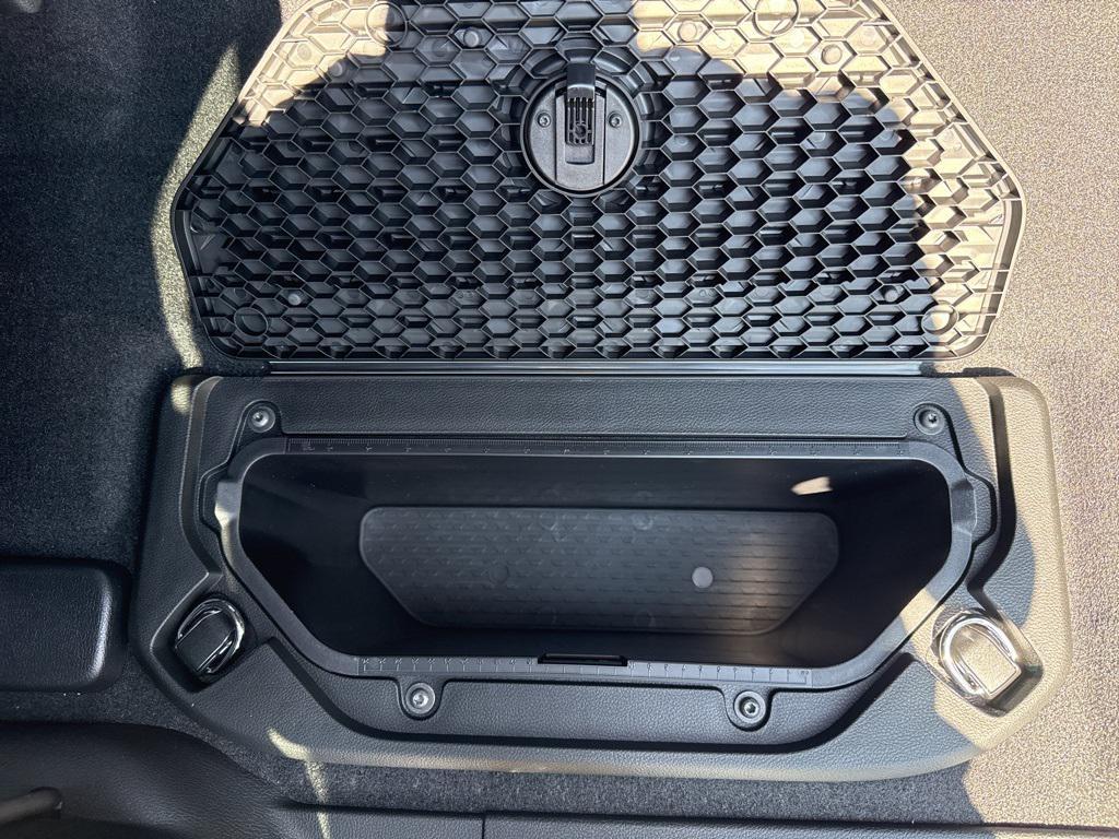 new 2025 Ram 1500 car, priced at $54,295