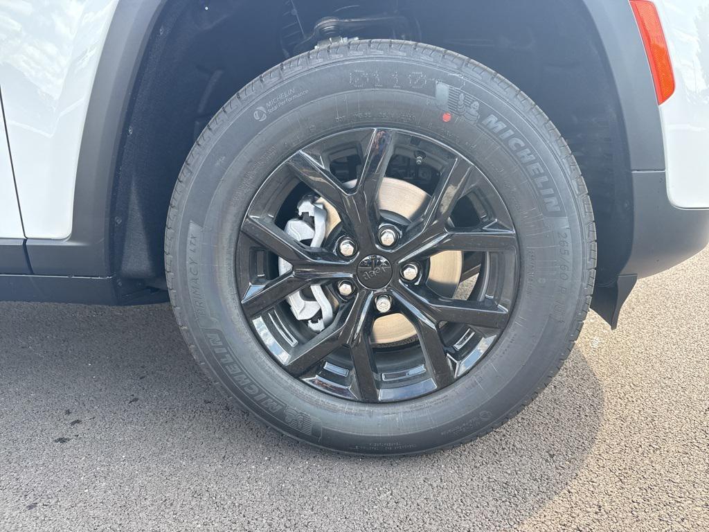 new 2025 Jeep Grand Cherokee car, priced at $45,635