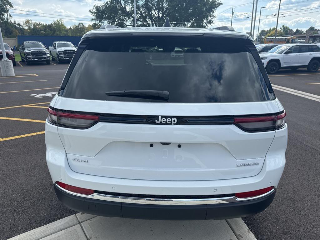 new 2025 Jeep Grand Cherokee car, priced at $43,575
