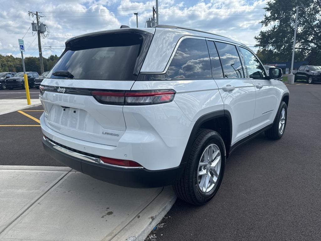 new 2025 Jeep Grand Cherokee car, priced at $43,575