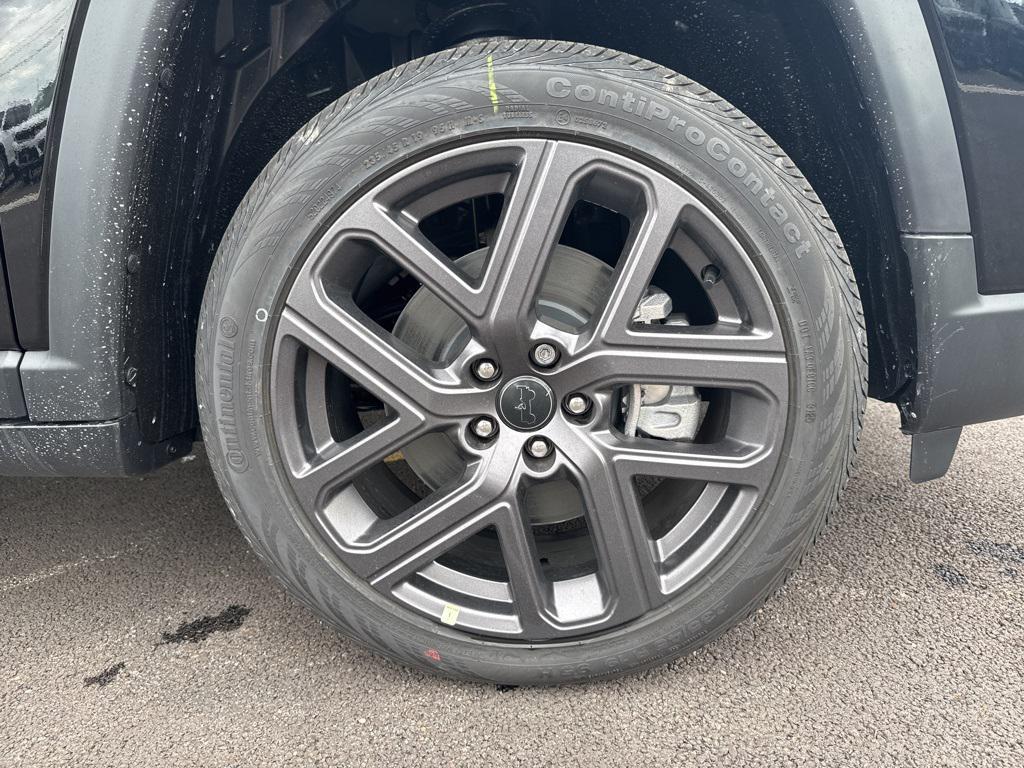 new 2026 Jeep Compass car, priced at $36,760