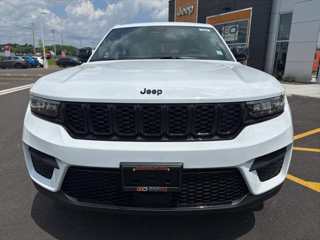 new 2025 Jeep Grand Cherokee car, priced at $46,135
