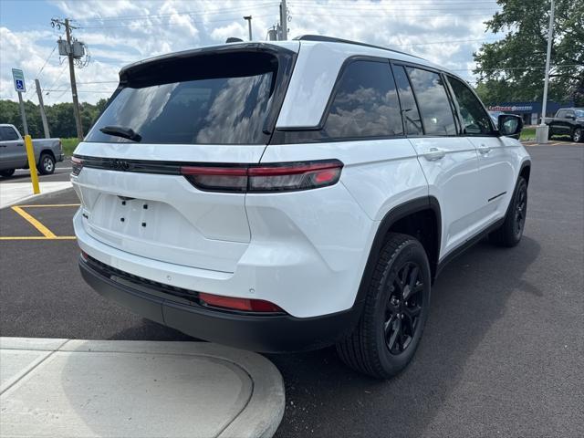 new 2025 Jeep Grand Cherokee car, priced at $46,135