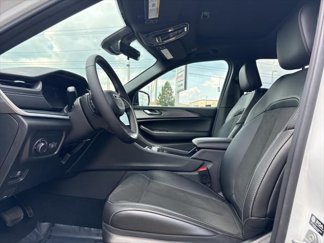 new 2025 Jeep Grand Cherokee car, priced at $46,135