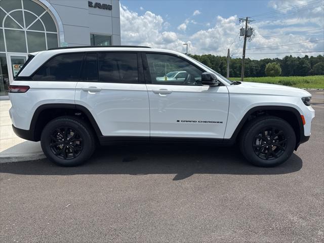 new 2025 Jeep Grand Cherokee car, priced at $46,135
