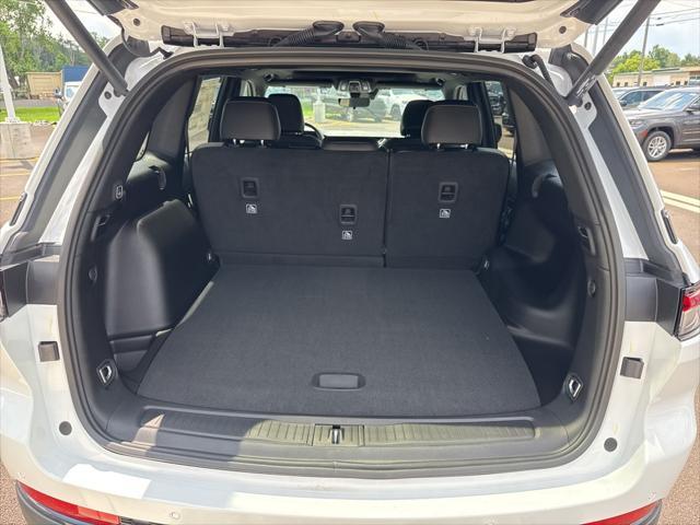 new 2025 Jeep Grand Cherokee car, priced at $46,135
