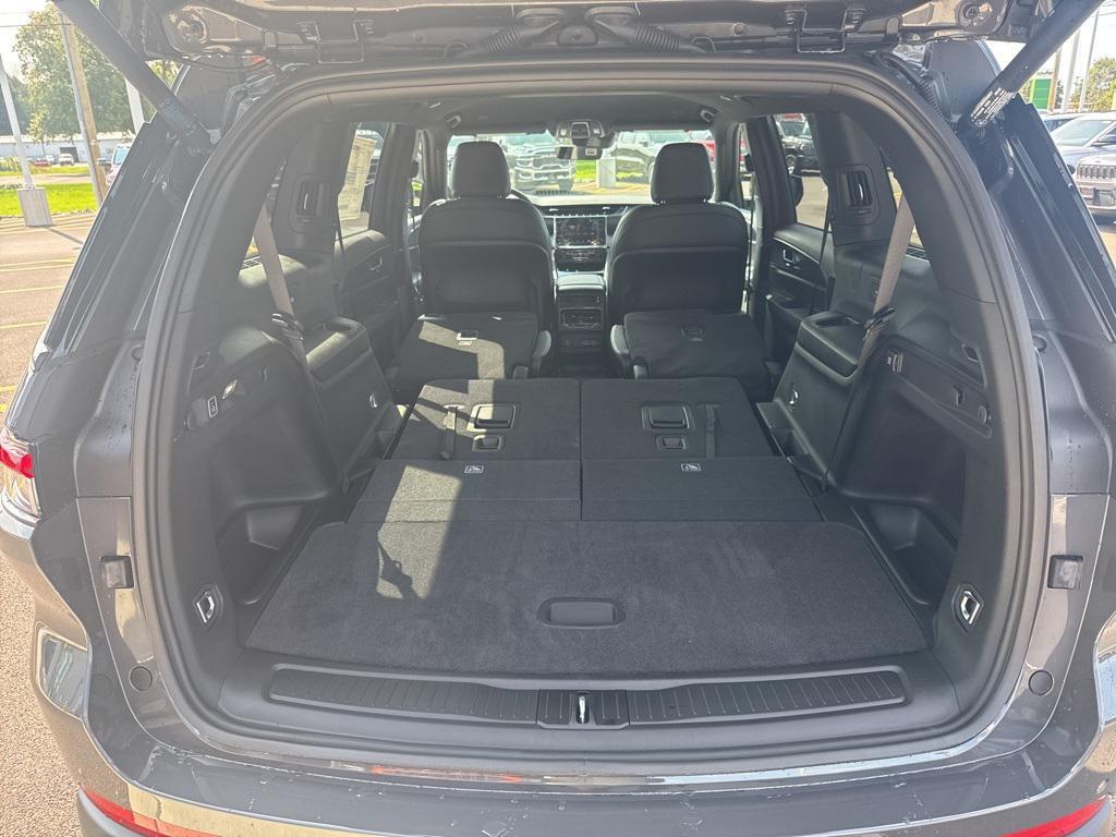 new 2025 Jeep Grand Cherokee L car, priced at $48,725