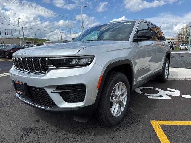 new 2025 Jeep Grand Cherokee car, priced at $44,170