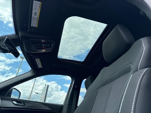 new 2025 Jeep Grand Cherokee car, priced at $44,170