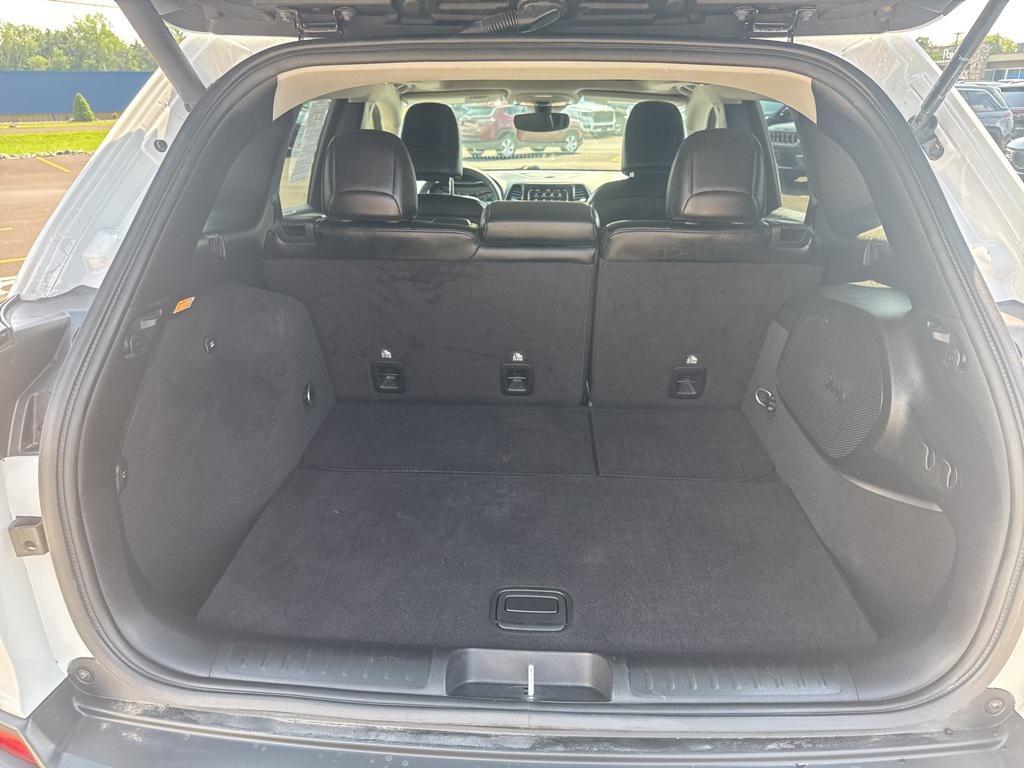 used 2022 Jeep Cherokee car, priced at $27,700