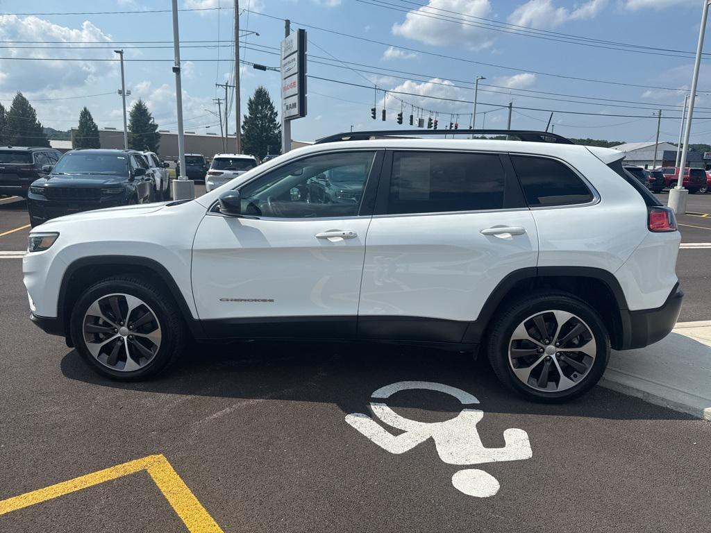 used 2022 Jeep Cherokee car, priced at $27,700