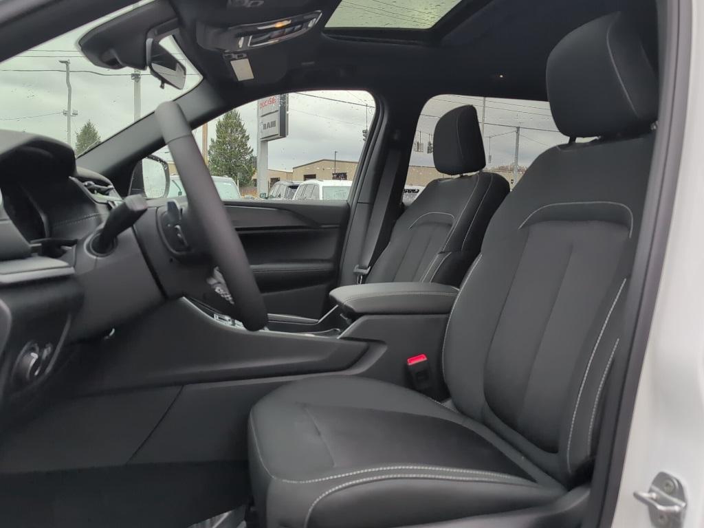 new 2025 Jeep Grand Cherokee L car, priced at $45,325