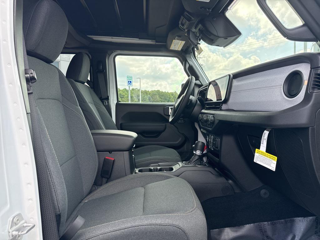 new 2025 Jeep Wrangler car, priced at $52,133