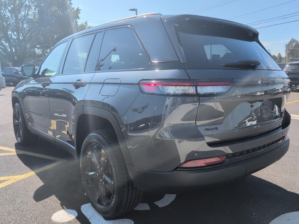 used 2023 Jeep Grand Cherokee car, priced at $34,700