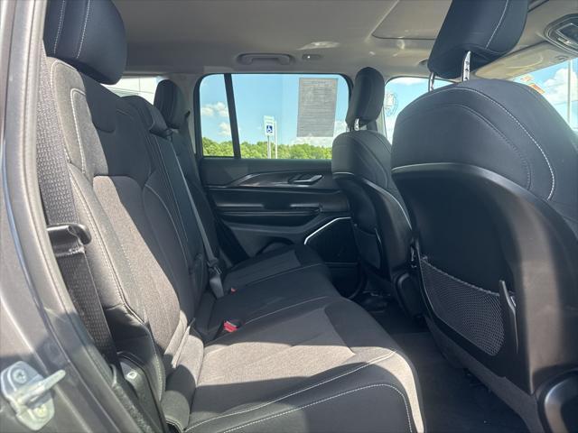 used 2022 Jeep Grand Cherokee car, priced at $31,900