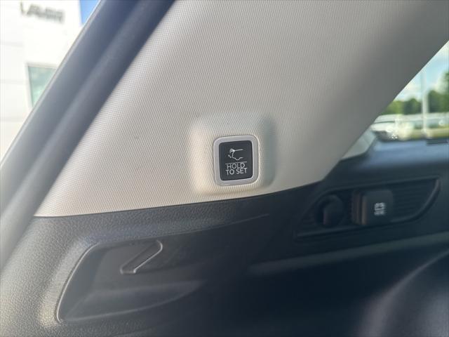 used 2022 Jeep Grand Cherokee car, priced at $31,900