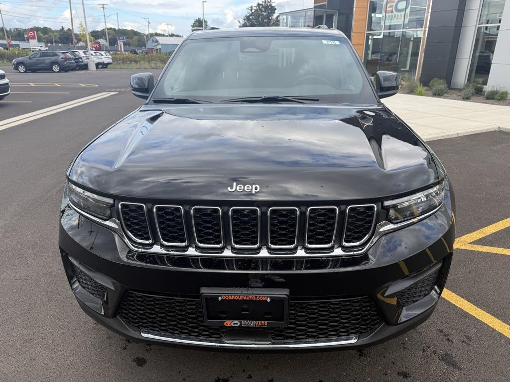 new 2025 Jeep Grand Cherokee car, priced at $44,665