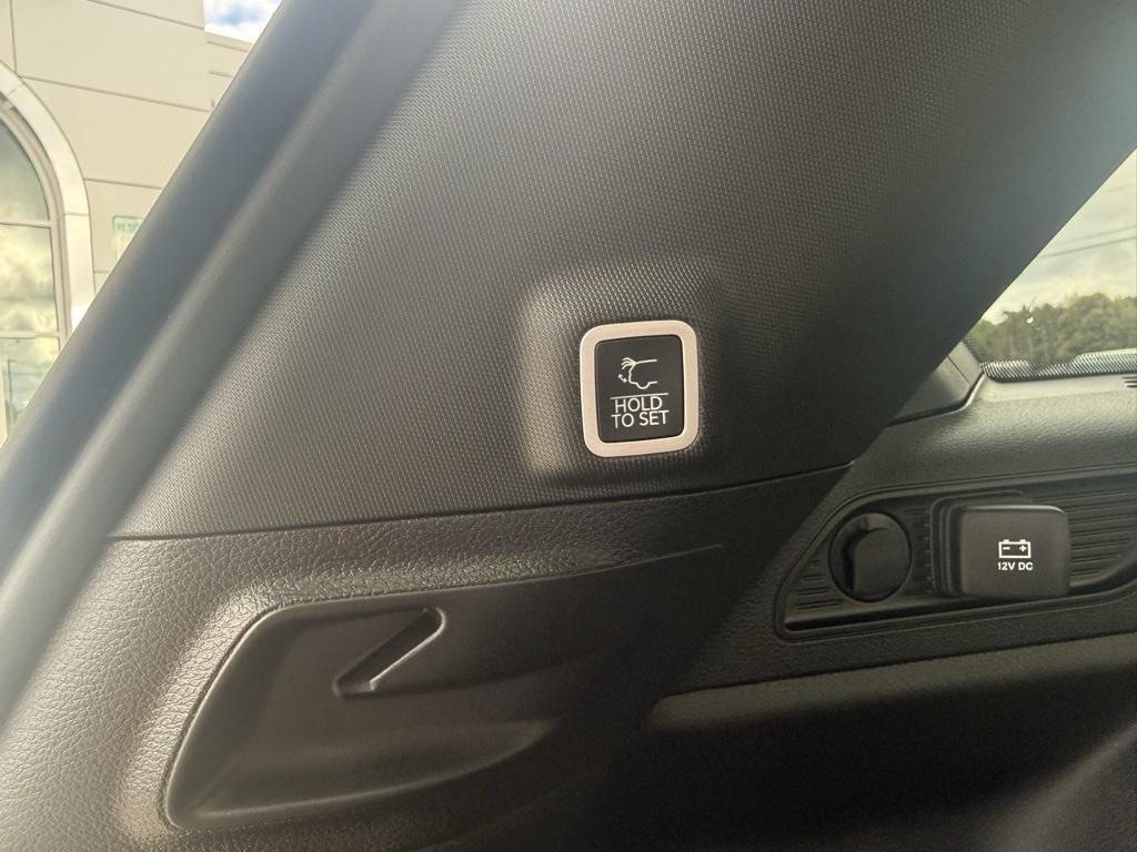 new 2025 Jeep Grand Cherokee car, priced at $44,665