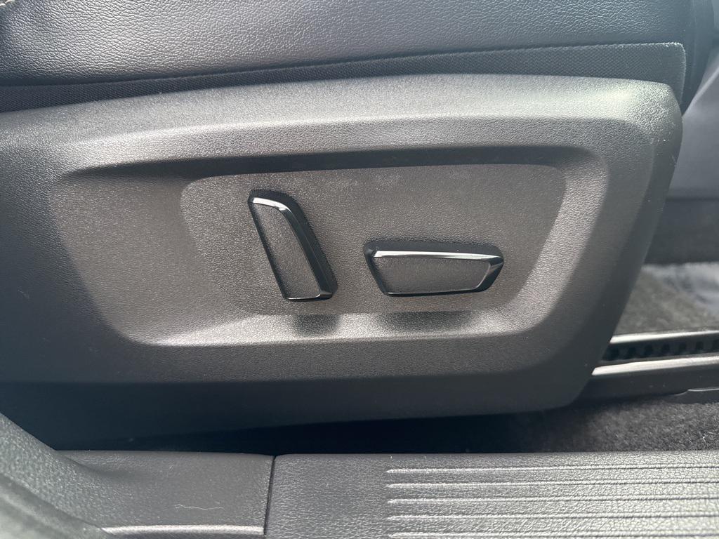 used 2022 Nissan Rogue car, priced at $23,800