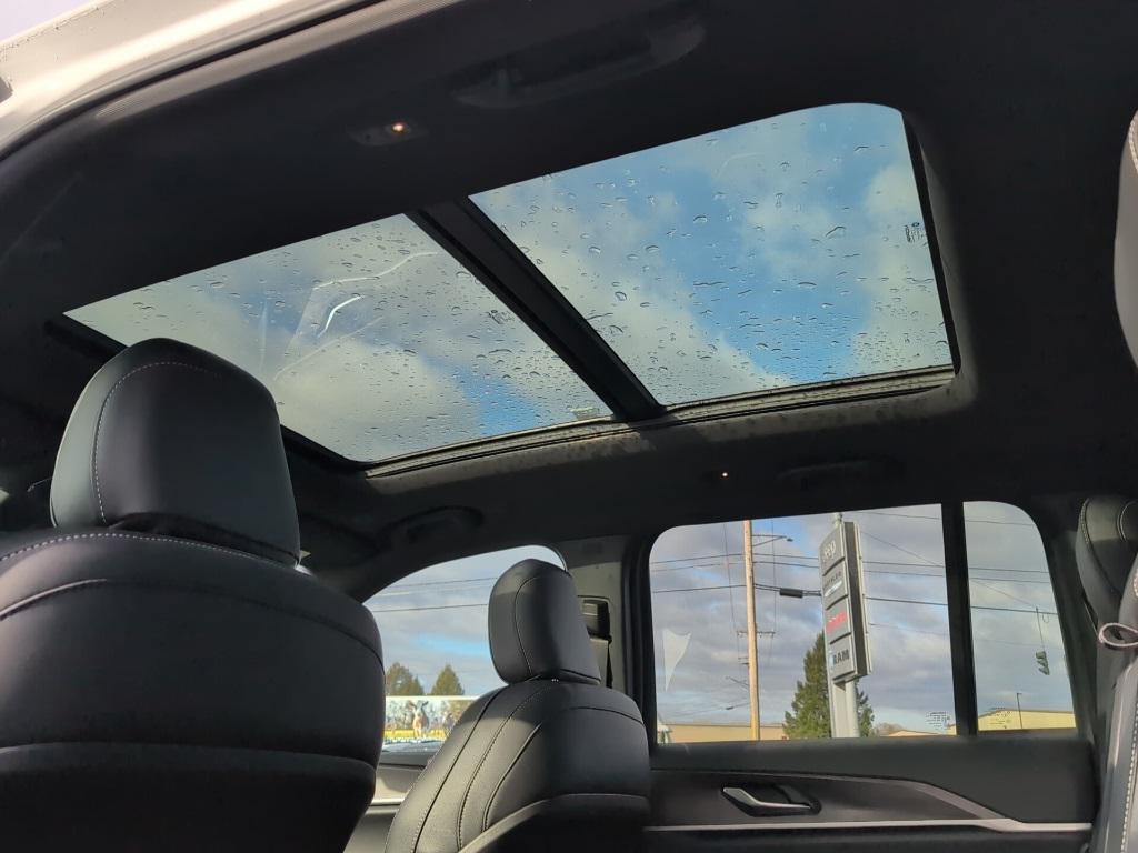 new 2025 Jeep Grand Cherokee car, priced at $49,415