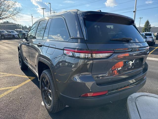 new 2025 Jeep Grand Cherokee car, priced at $46,530