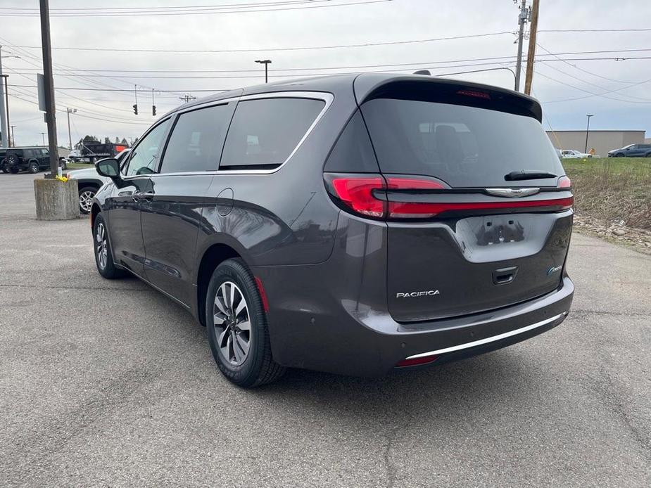 new 2023 Chrysler Pacifica Hybrid car, priced at $56,086