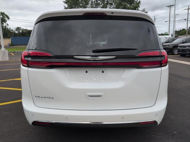 new 2025 Chrysler Pacifica car, priced at $44,445