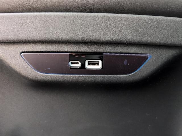 new 2025 Chrysler Pacifica car, priced at $44,445
