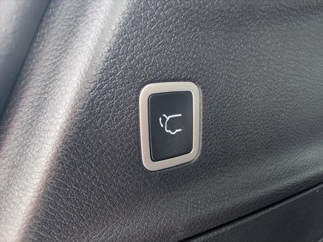 new 2025 Chrysler Pacifica car, priced at $44,445