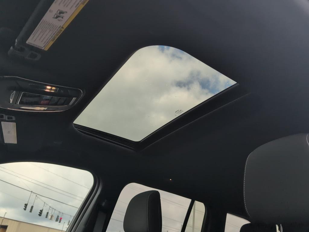 new 2025 Jeep Grand Cherokee car, priced at $43,670