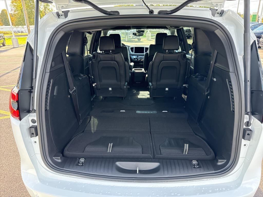 new 2026 Chrysler Pacifica car, priced at $48,135