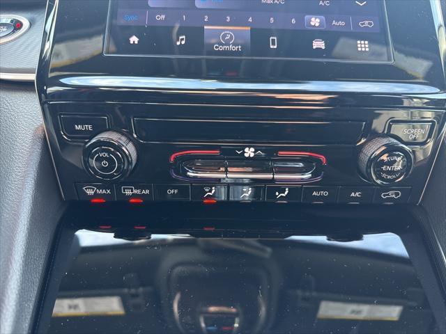 new 2025 Jeep Grand Cherokee car, priced at $40,447