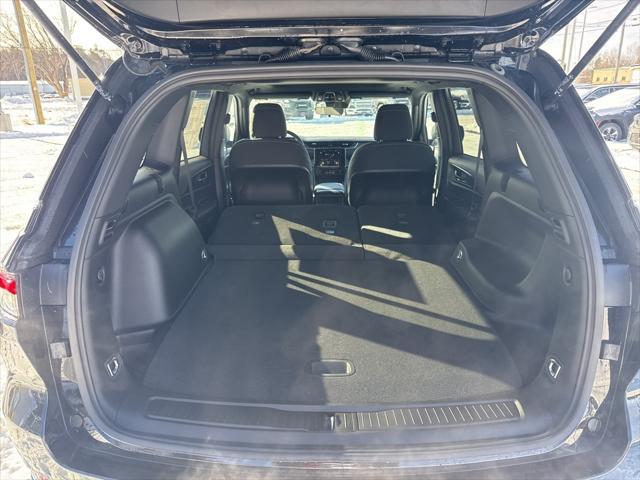new 2025 Jeep Grand Cherokee car