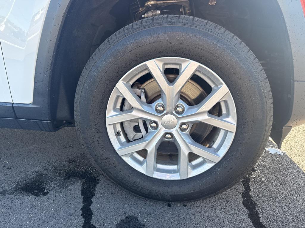 used 2023 Jeep Grand Cherokee L car, priced at $38,900