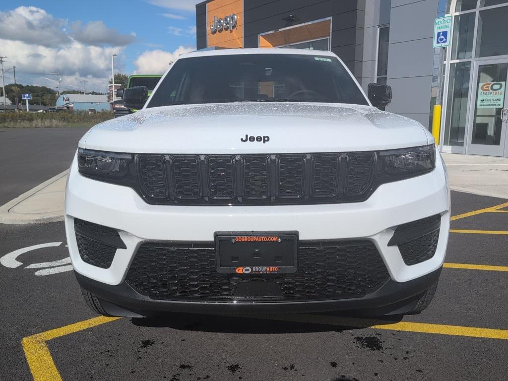new 2025 Jeep Grand Cherokee car, priced at $45,635