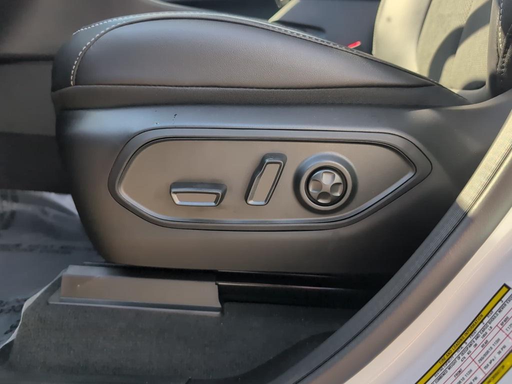 new 2025 Jeep Grand Cherokee car, priced at $45,635