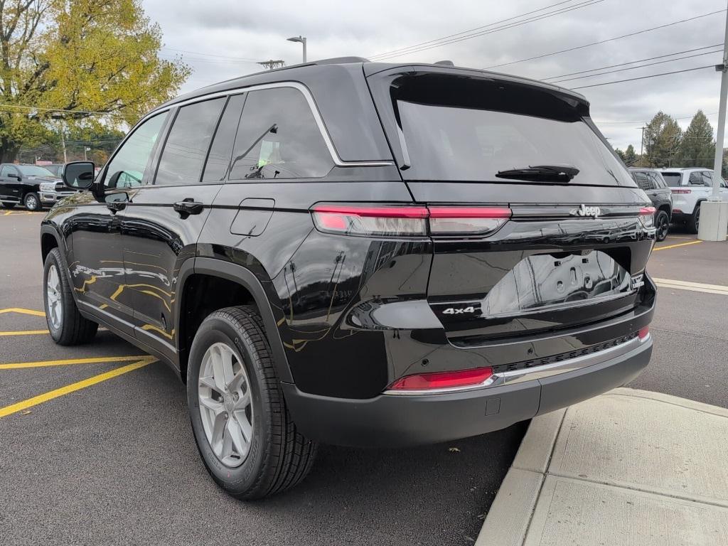 new 2025 Jeep Grand Cherokee car, priced at $44,170