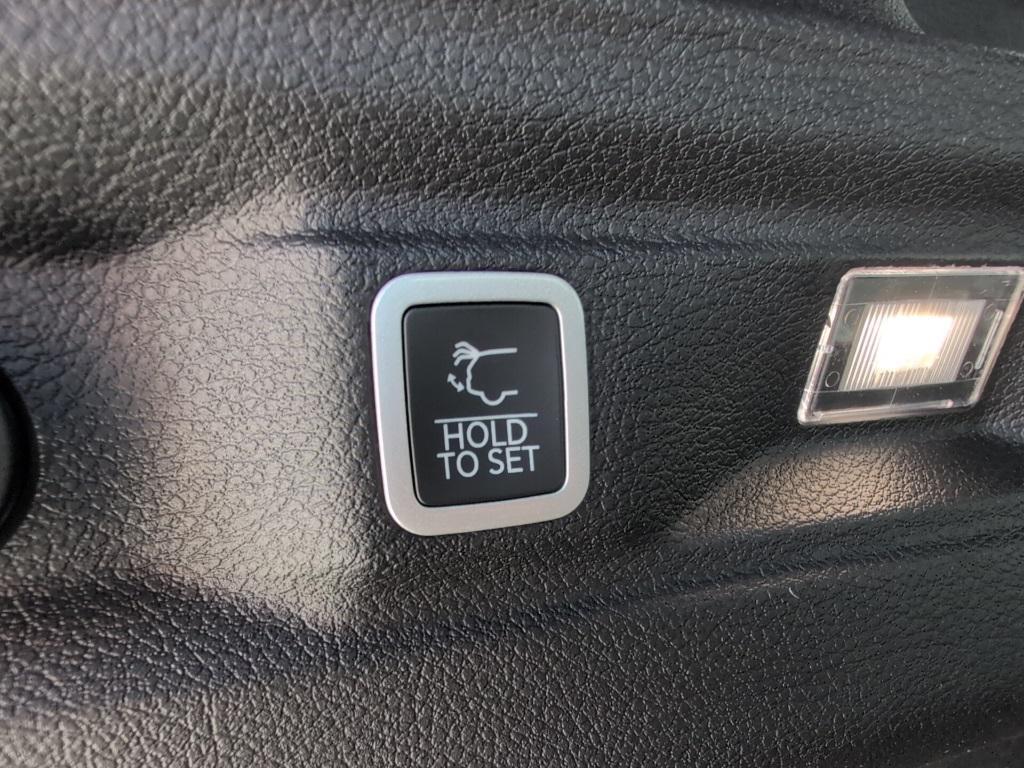 new 2025 Jeep Grand Cherokee L car, priced at $48,230