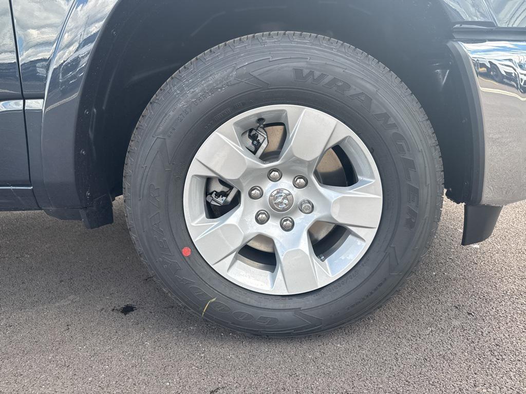 new 2025 Ram 1500 car, priced at $55,455
