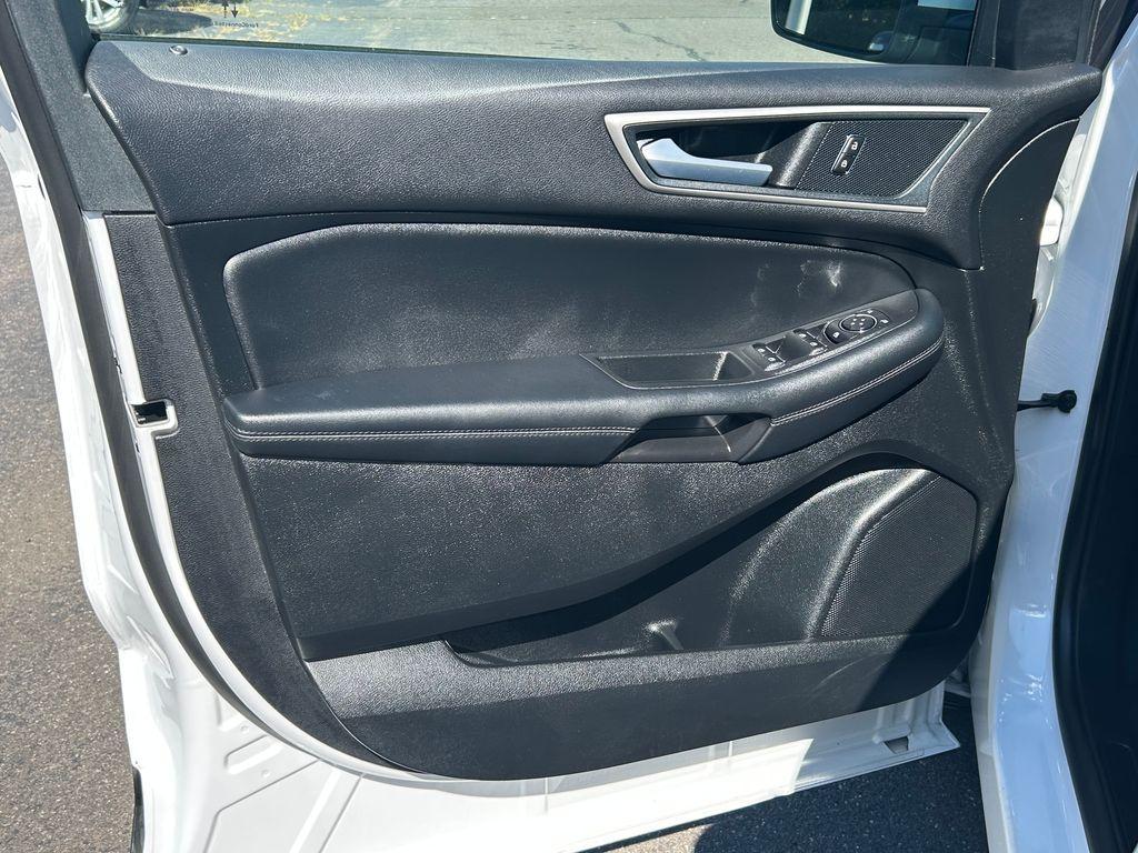 used 2024 Ford Edge car, priced at $22,995