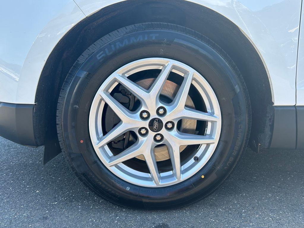 used 2024 Ford Edge car, priced at $22,995