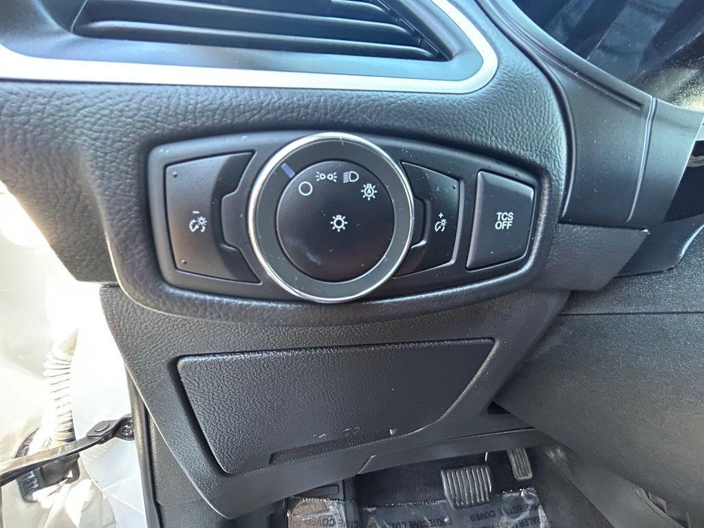 used 2024 Ford Edge car, priced at $22,995