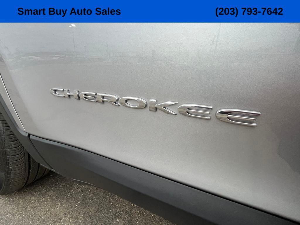 used 2019 Jeep Cherokee car, priced at $20,651