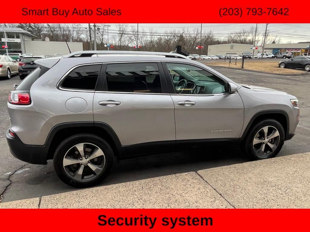 used 2019 Jeep Cherokee car, priced at $20,651