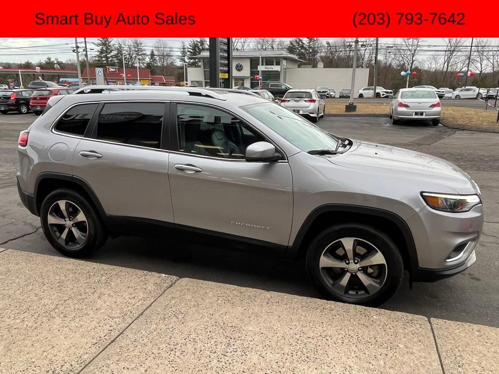 used 2019 Jeep Cherokee car, priced at $20,995