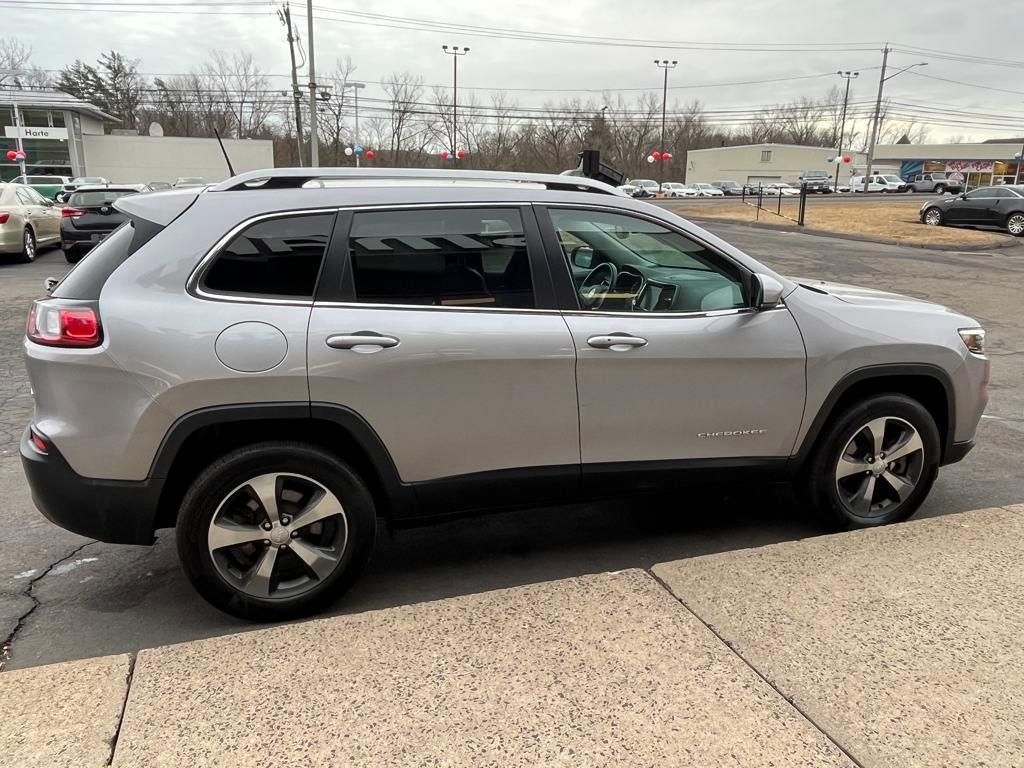 used 2019 Jeep Cherokee car, priced at $20,995