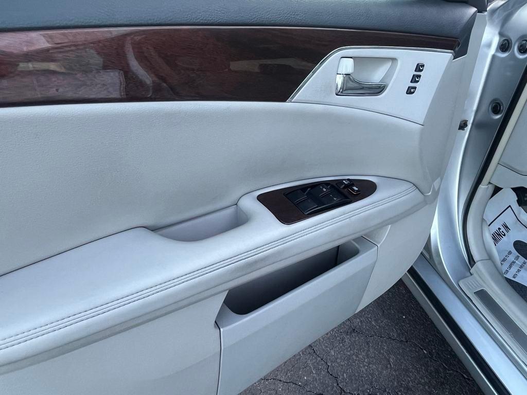 used 2009 Toyota Avalon car, priced at $14,995