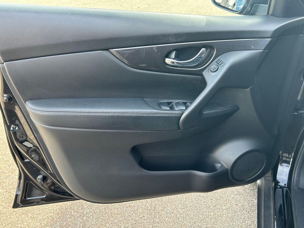 used 2020 Nissan Rogue car, priced at $16,045